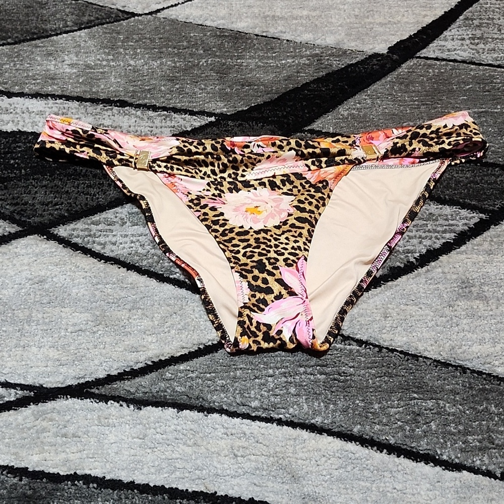 VICTORIA SECRET LEOPARD PRINT FLORAL DESIGN BIKINI SWIMSUIT BOTTOM LARGE